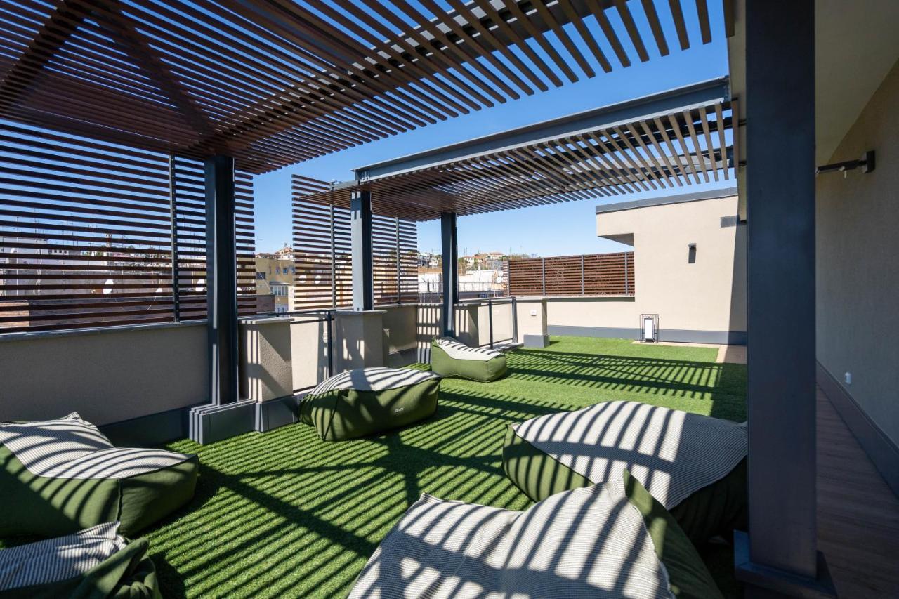 Aurealiving - Trastevere Suite With Rooftop & Gym, Your Place In Rome Exterior photo