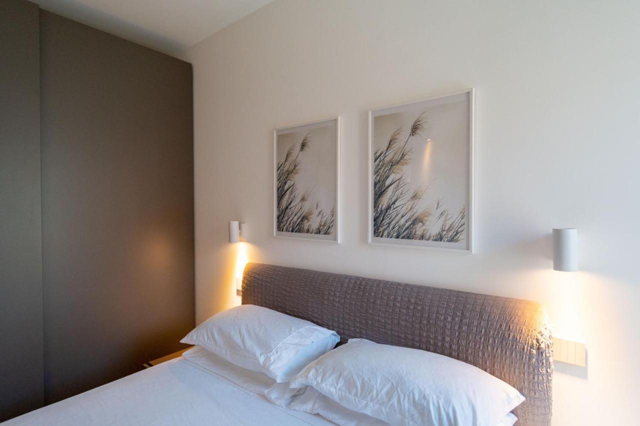 Aurealiving - Trastevere Suite With Rooftop & Gym, Your Place In Rome Exterior photo