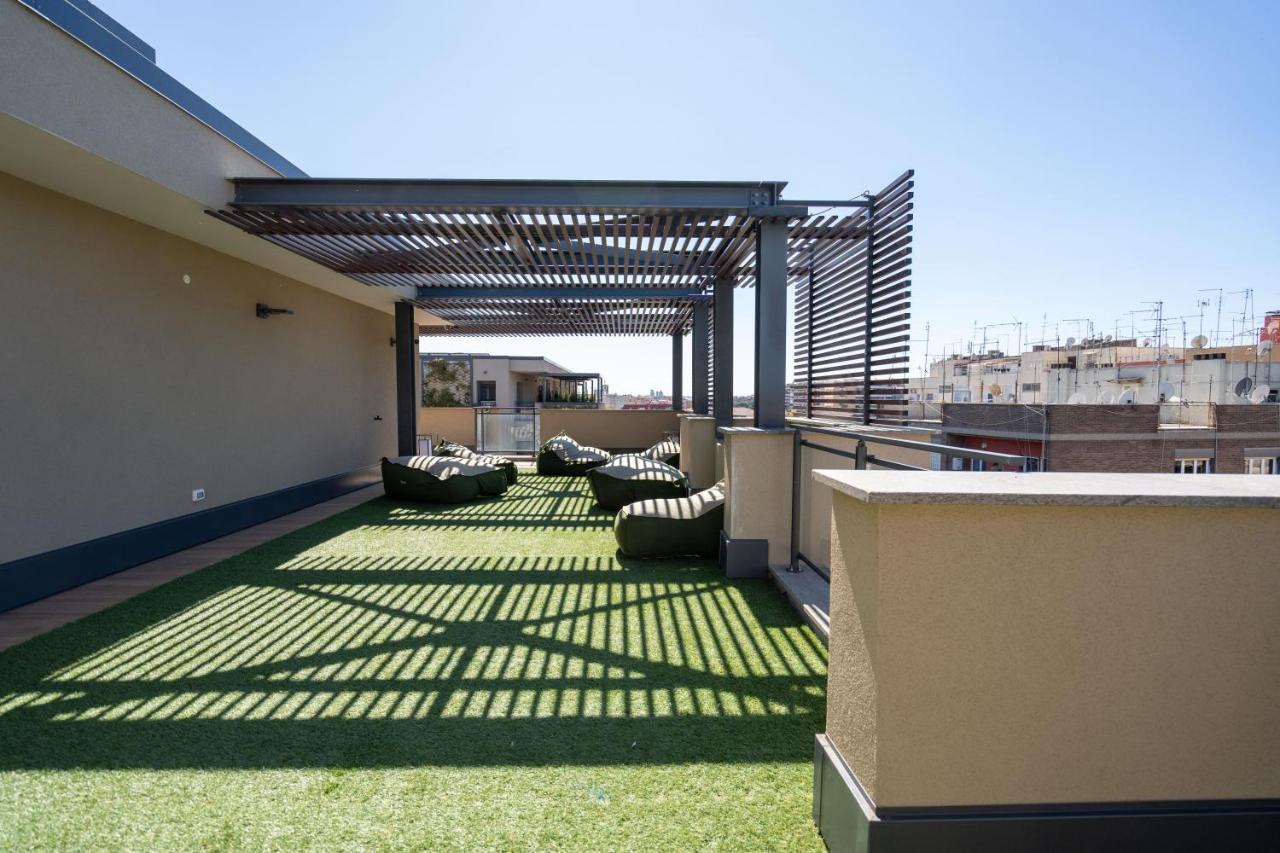 Aurealiving - Trastevere Suite With Rooftop & Gym, Your Place In Rome Exterior photo