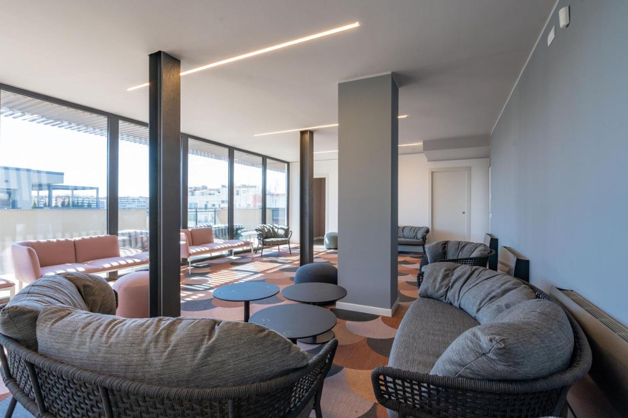 Aurealiving - Trastevere Suite With Rooftop & Gym, Your Place In Rome Exterior photo