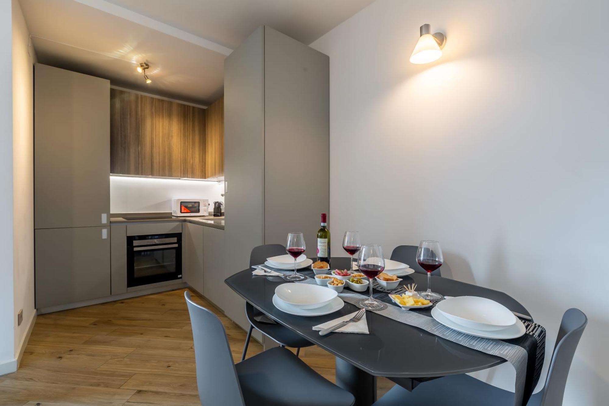 Aurealiving - Trastevere Suite With Rooftop & Gym, Your Place In Rome Exterior photo