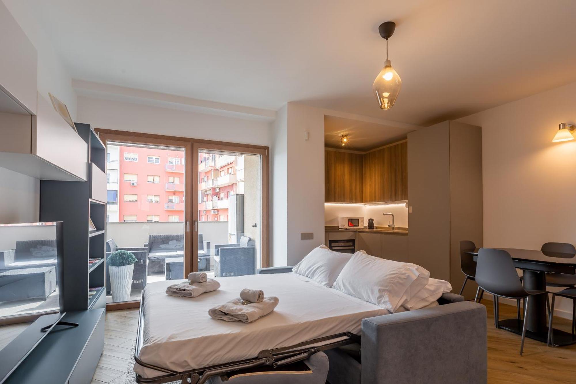 Aurealiving - Trastevere Suite With Rooftop & Gym, Your Place In Rome Exterior photo