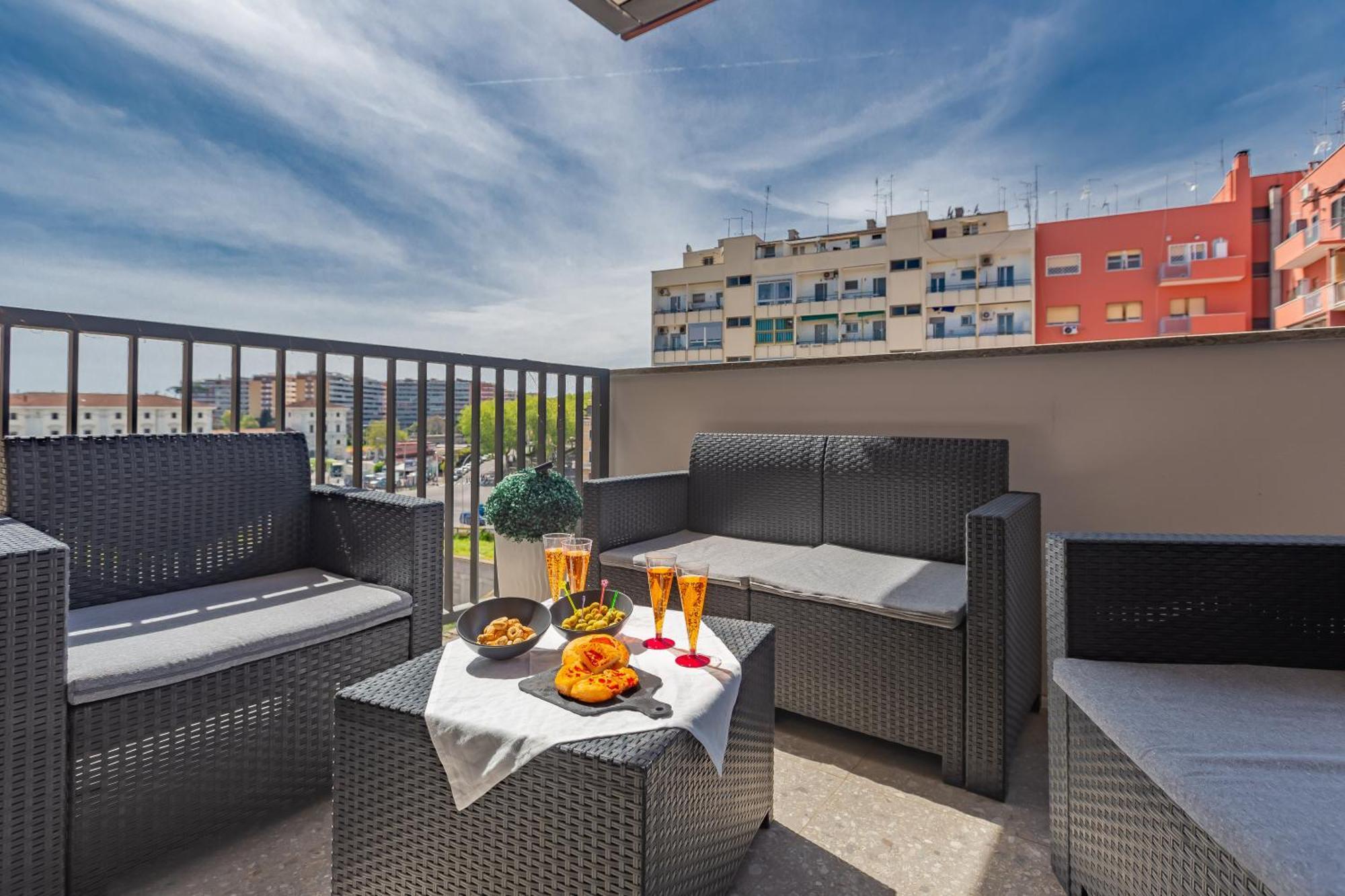 Aurealiving - Trastevere Suite With Rooftop & Gym, Your Place In Rome Exterior photo
